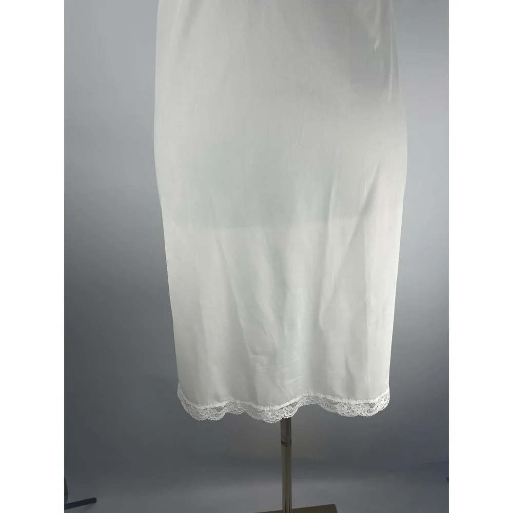 Vintage New Vanity Fair Lace Trim Ivory Antron III Full Slip Sz 32